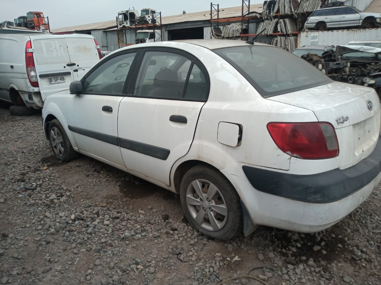  Kia RIO 2010    EN DESARME